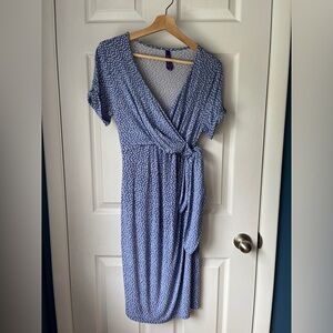 Seraphine maternity dress in periwinkle, size 6